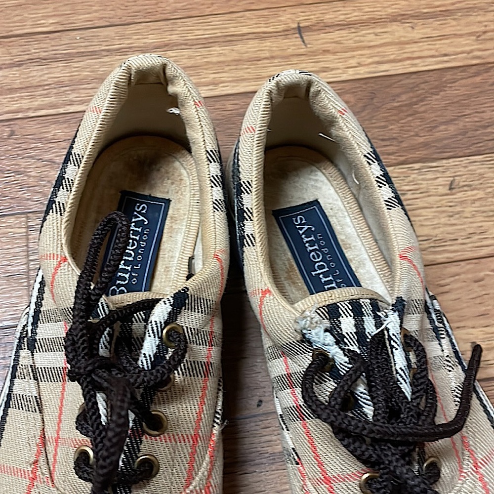 🧡 Burberry 🧡 - Picture 3 of 8